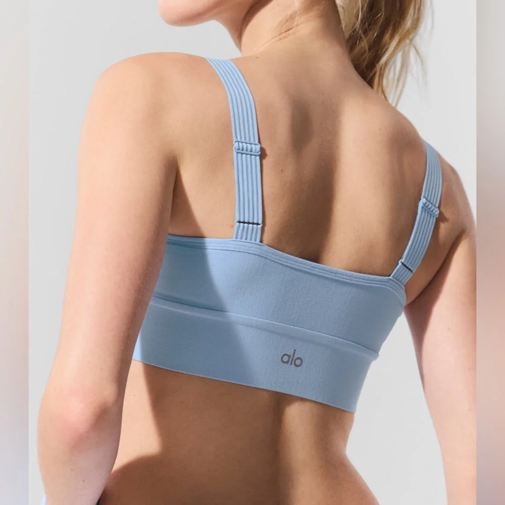 NWT Alo Yoga‎ Alosoft Serve It Up Bra Seashell Blue Large